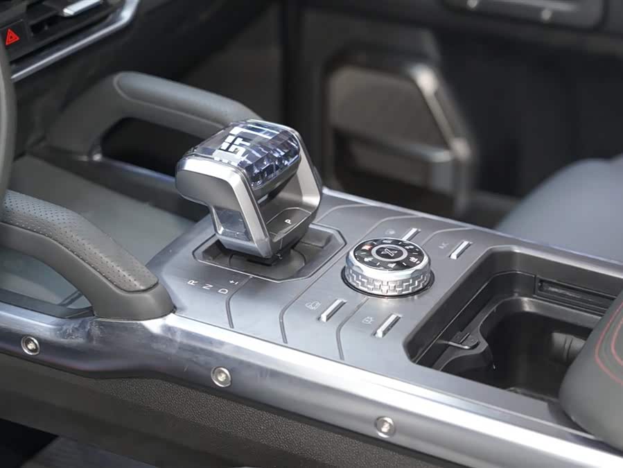 Jetour Traveller 2024 car image #15