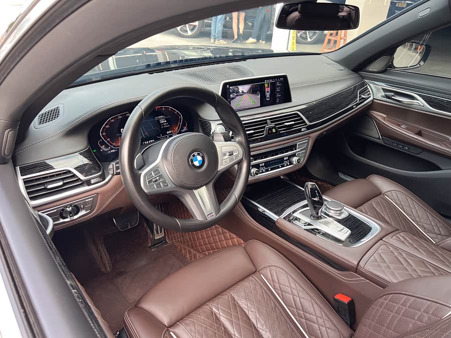 BMW 7 Series 2022 car image #15