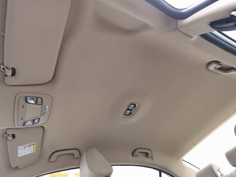 GEELY Emgrand 2018 car image #15