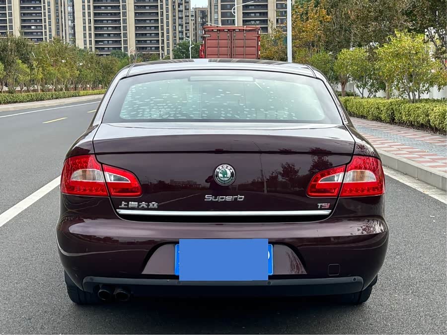 Skoda Superb 2012 immagine di auto #15