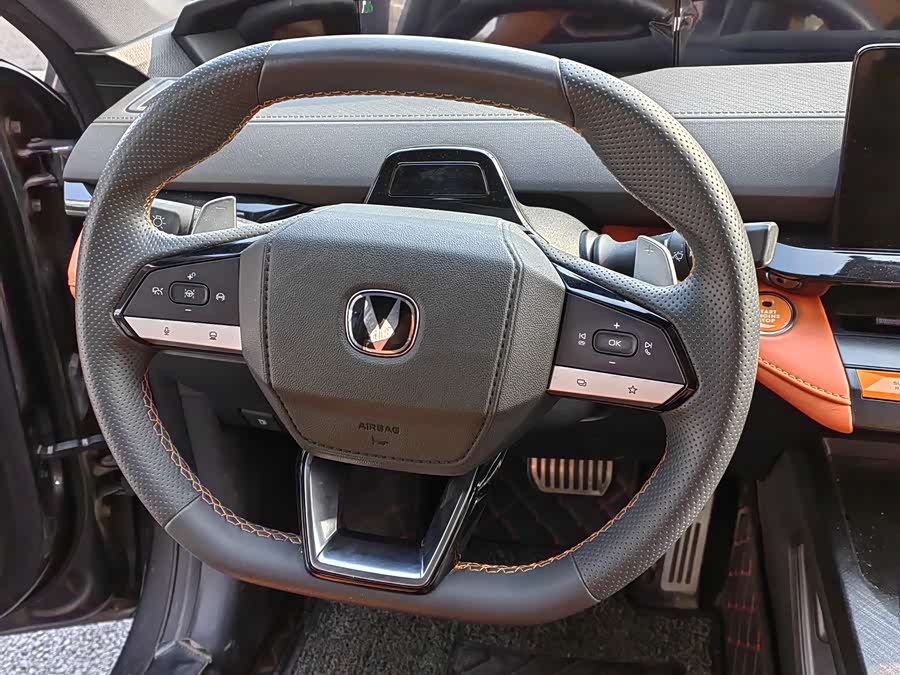Changan UNI-V 2023 car image #15