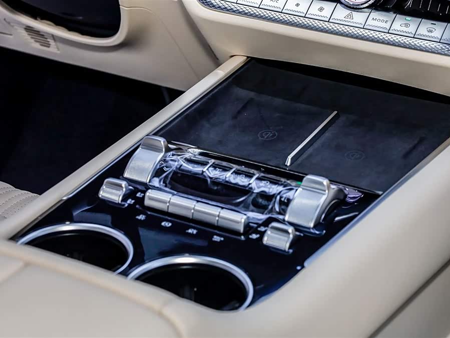 Tank 500 New Energy 2025 #15 Tank 500 New Energy 2025 car image #15