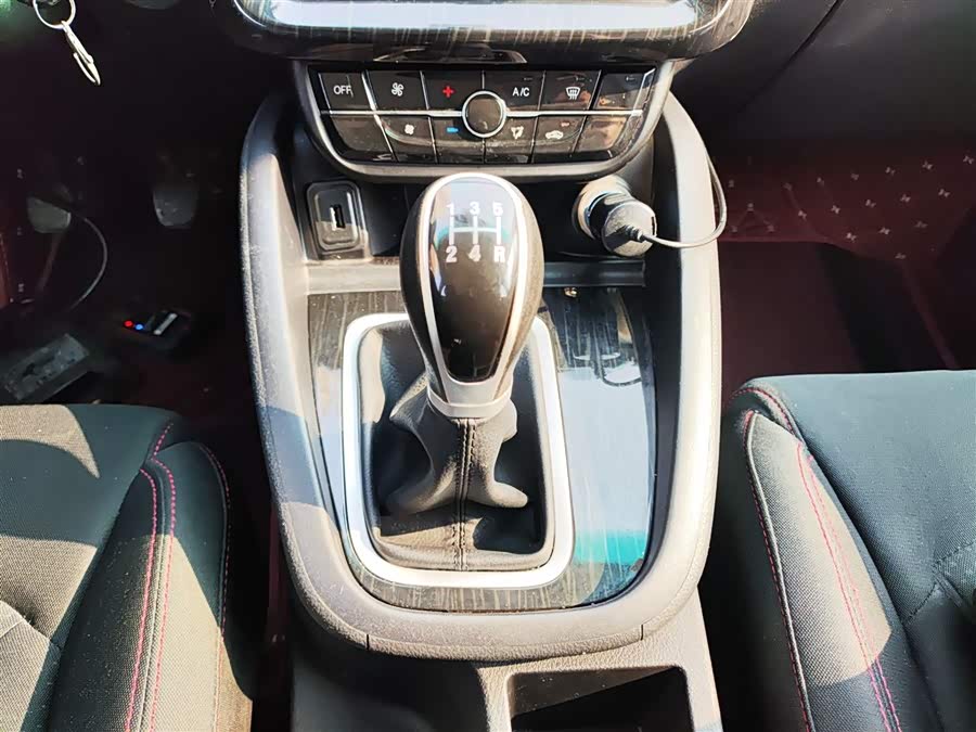 SWM X7 2020 imagem de carro #15