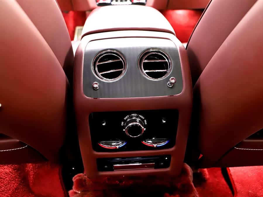 劳斯莱斯 古思特 2021 #15 劳斯莱斯 古思特 2021 汽车图片 #15