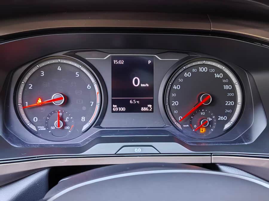 Volkswagen Tharu 2020 car image #15