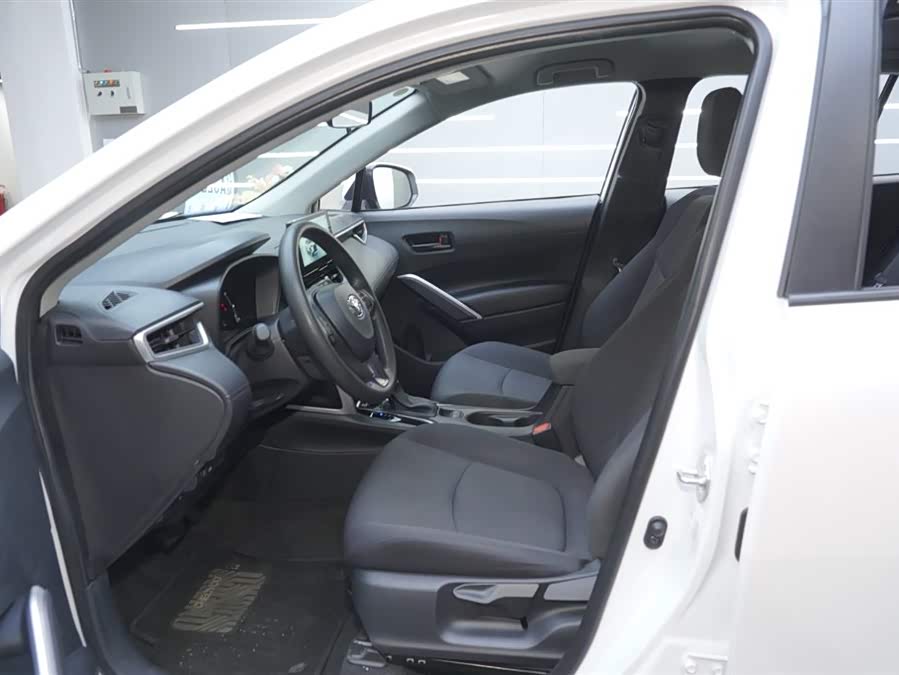 Toyota Corolla Cross 2024 car image #15