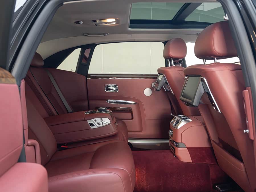 Rolls-Royce Ghost 2016 car image #15