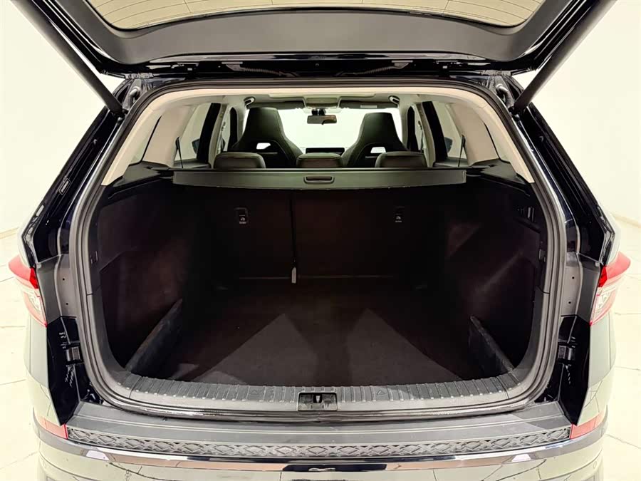 Skoda Kodiaq 2023 #15 Skoda Kodiaq 2023 car image #15