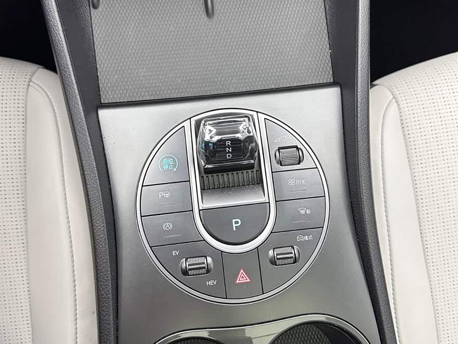BYD Seal 05 DM-i 2025 car image #15