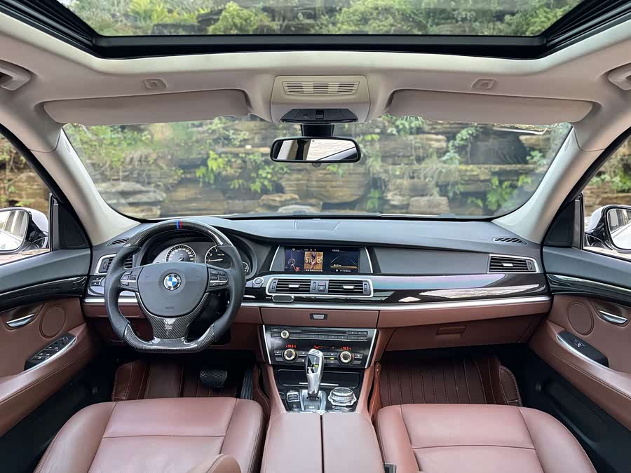 BMW 5 Series GT 2016 صورة سيارة #15