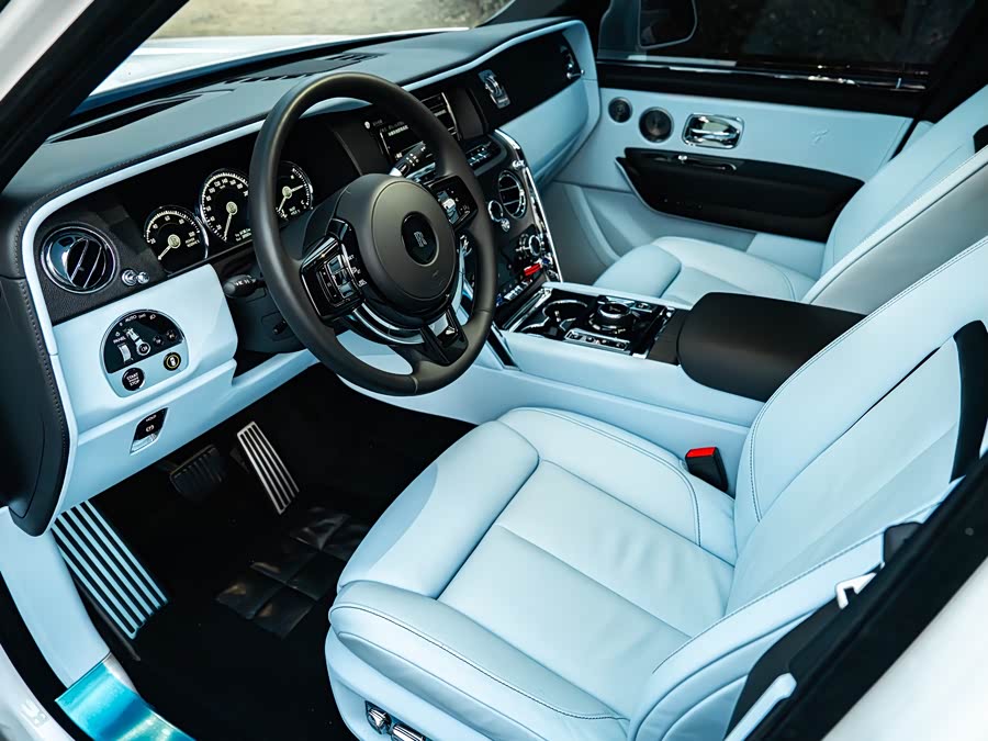 劳斯莱斯 库里南 2021 汽车图片 #15