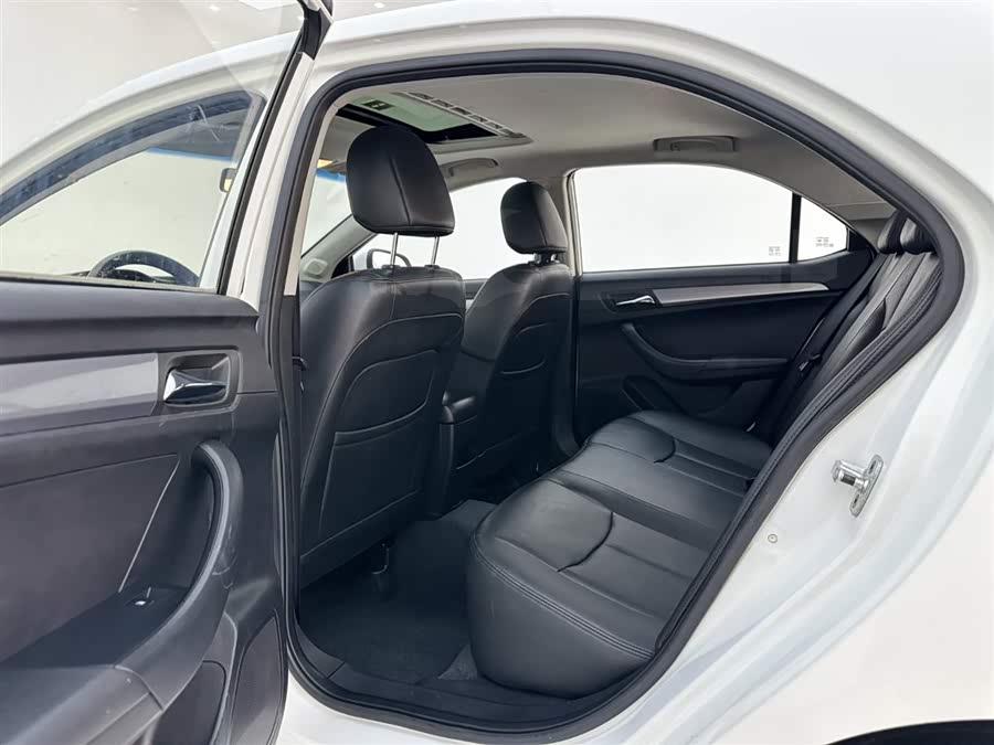 荣威 荣威360 2018 汽车图片 #15