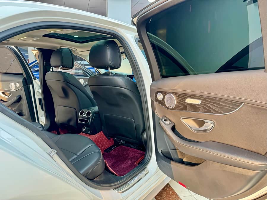 Mercedes-Benz C Class 2020 car image #15