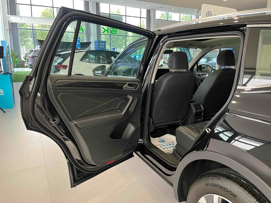 Volkswagen Tiguan L New Energy 2025 car image #15