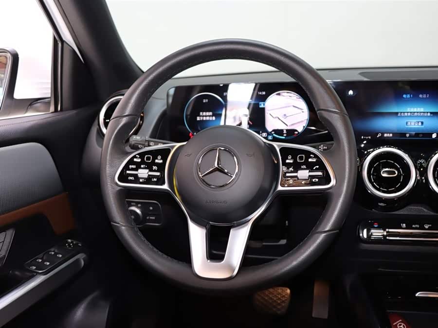 Mercedes-Benz GLB Class 2022 #15 Mercedes-Benz GLB Class 2022 car image #15