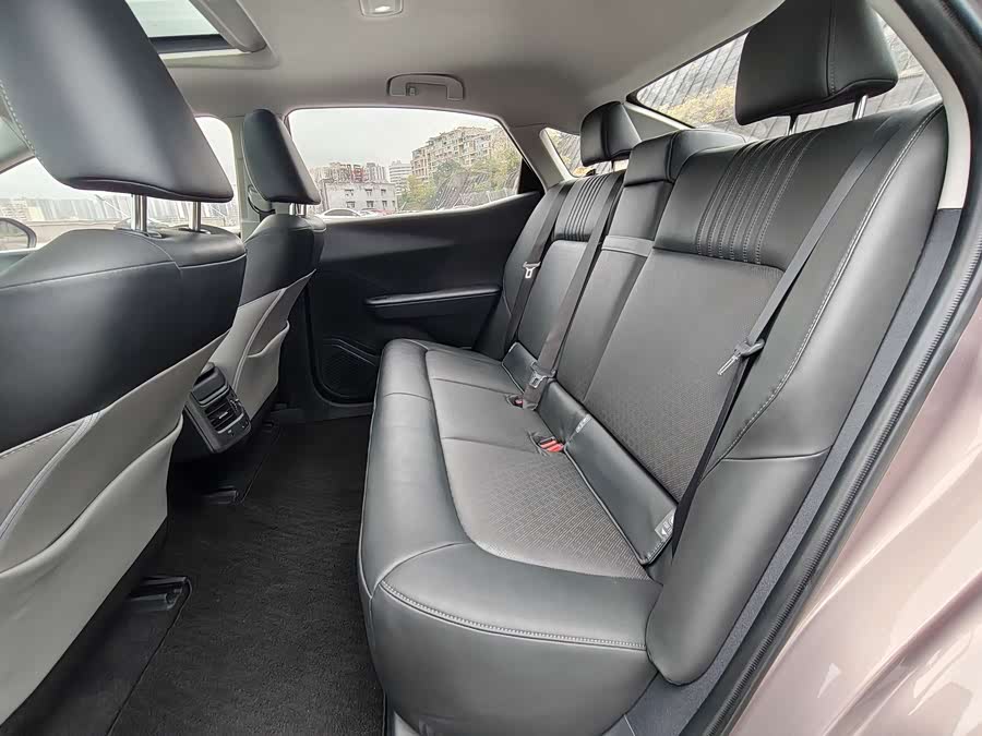 Toyota bZ3 2023 immagine di auto #15