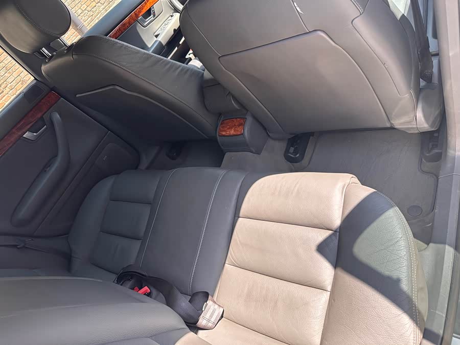 Audi A4 2008 car image #15