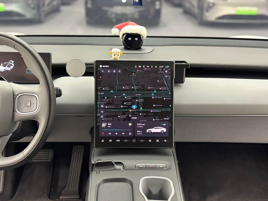 NIO ET5 2023 car image #15