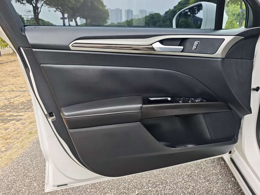 Ford Mondeo 2014 #15 Ford Mondeo 2014 car image #15
