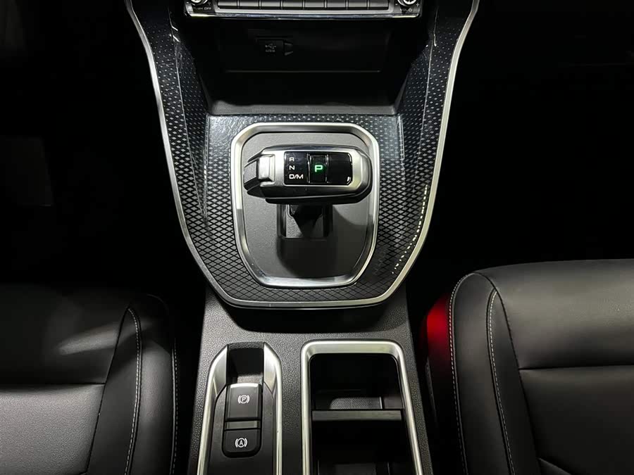 Haval M6 2023 #15 Haval M6 2023 car image #15