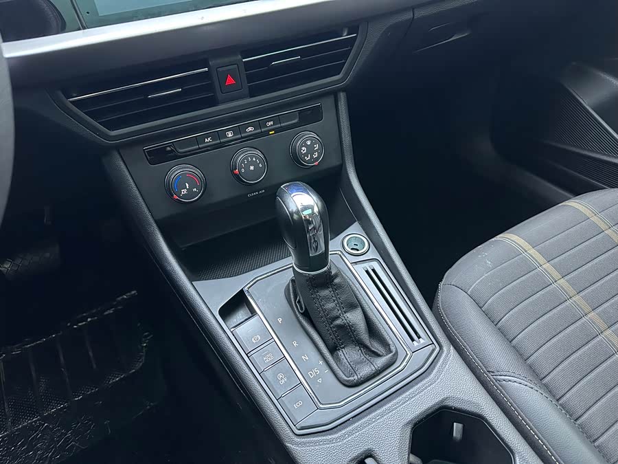 Volkswagen Lavida 2022 car image #15