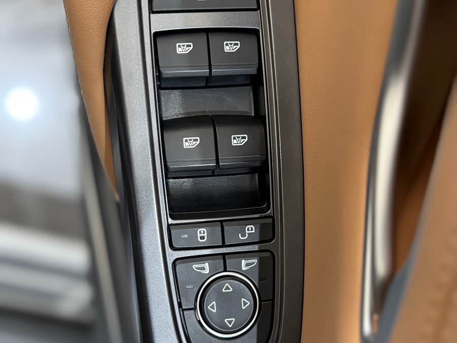 BYD SongL DM-i 2024 car image #15