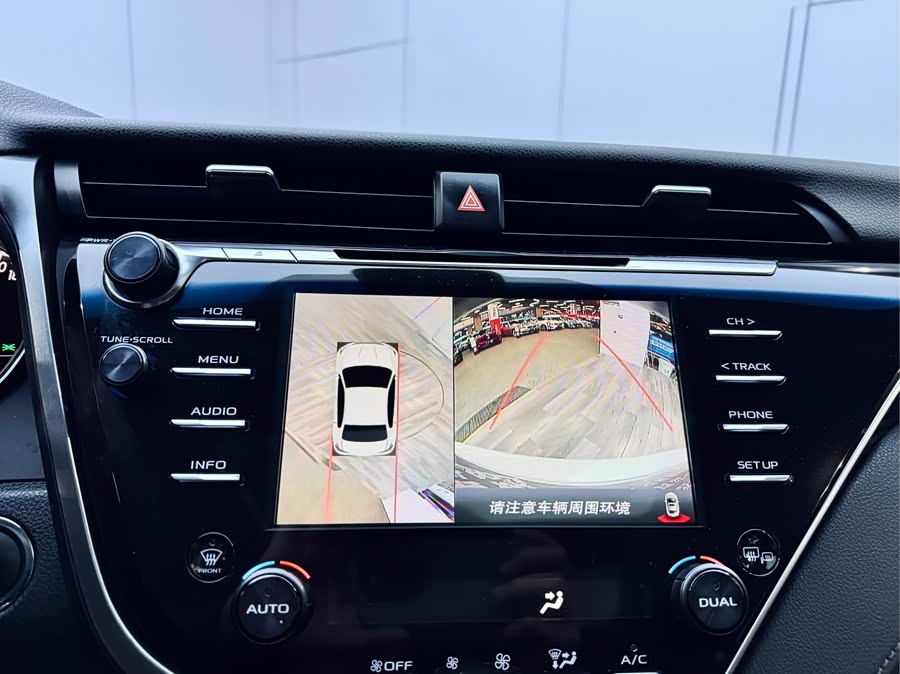 Toyota Camry 2018 car image #15