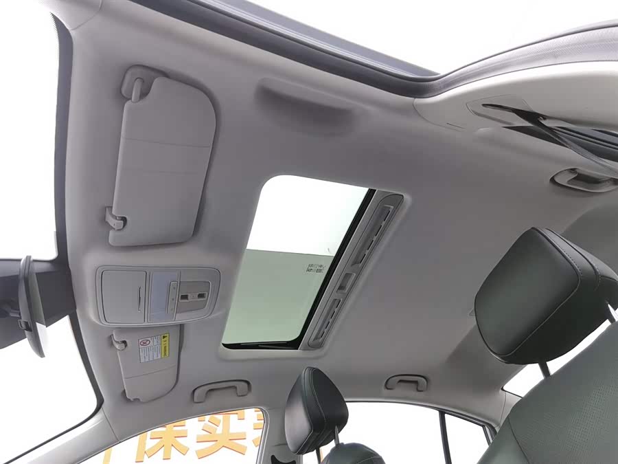 Roewe i5 2022 car image #15