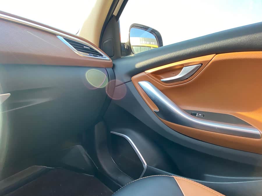 Soueast DX7 2016 car image #15