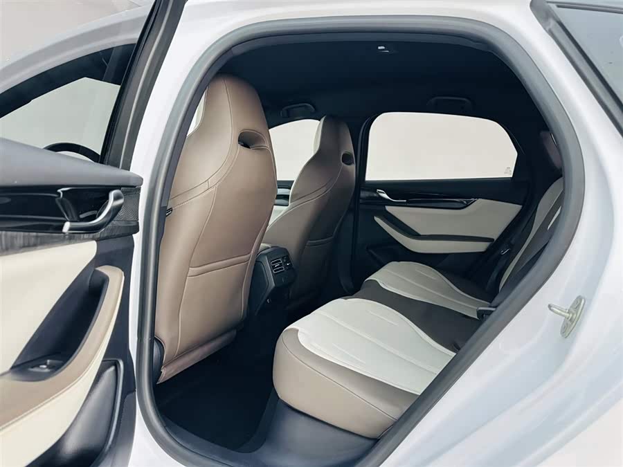 BYD Qin Plus 2023 car image #15