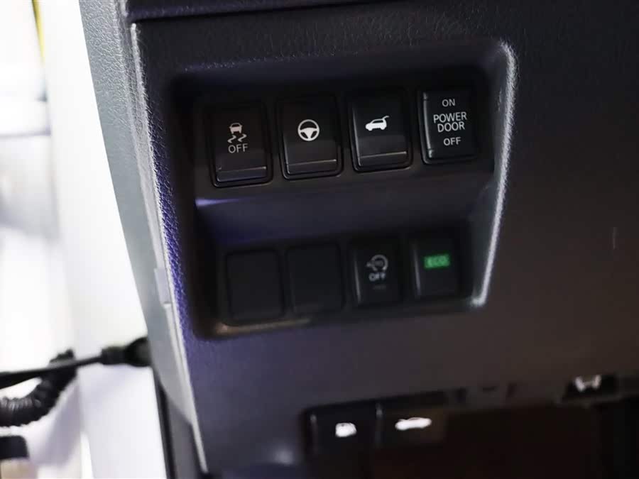 Nissan X-Trail 2020 car image #15