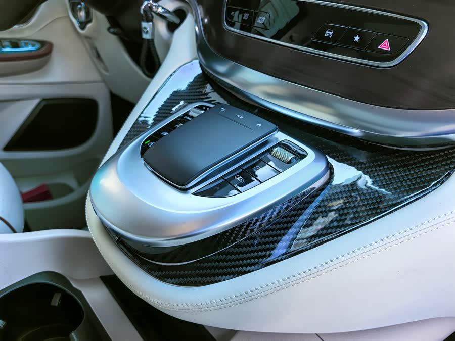 Mercedes-Benz V Class 2021 car image #15