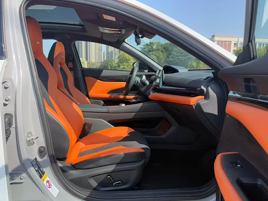 Changan UNI-V 2023 car image #15