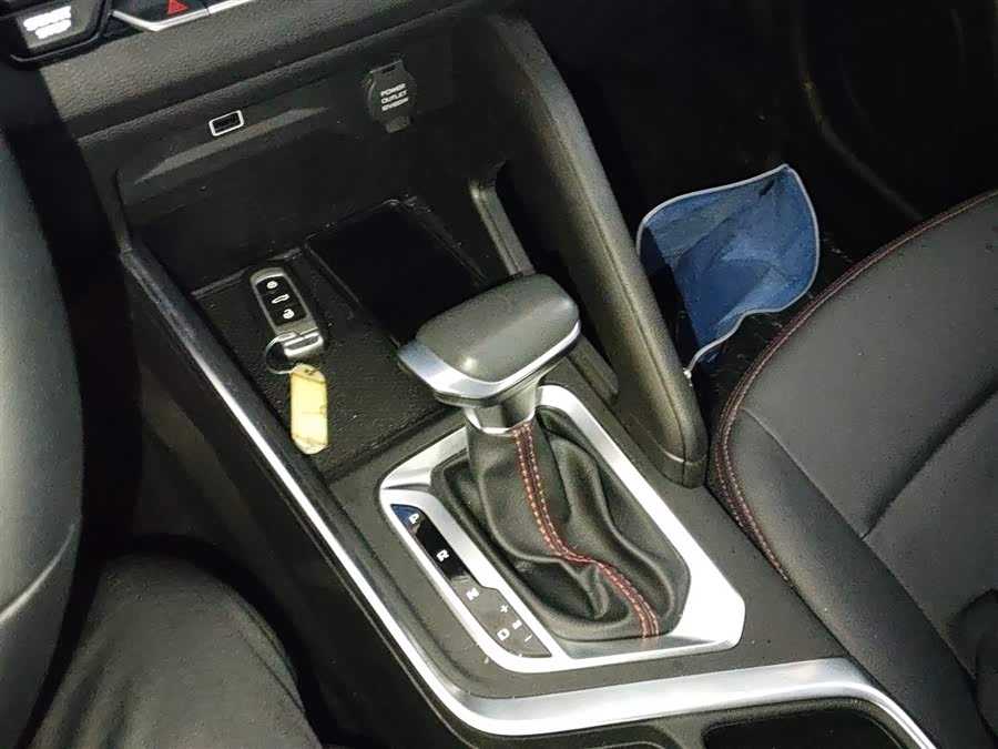 X3 PRO 2025 car image #15