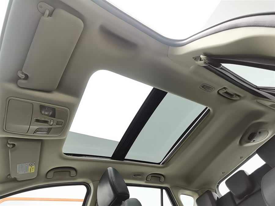 Suzuki S-Cross 2015 صورة سيارة #15