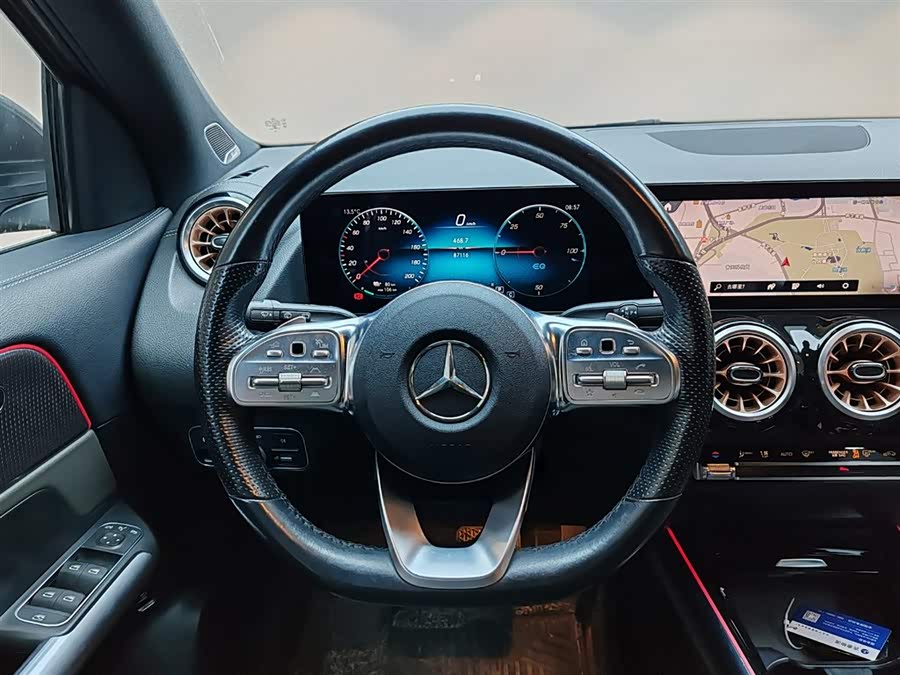 Mercedes-Benz EQA Class 2022 immagine di auto #15