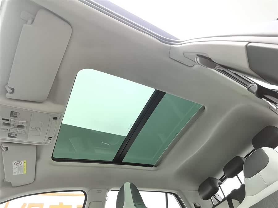 Volkswagen T-Cross 2019 car image #15