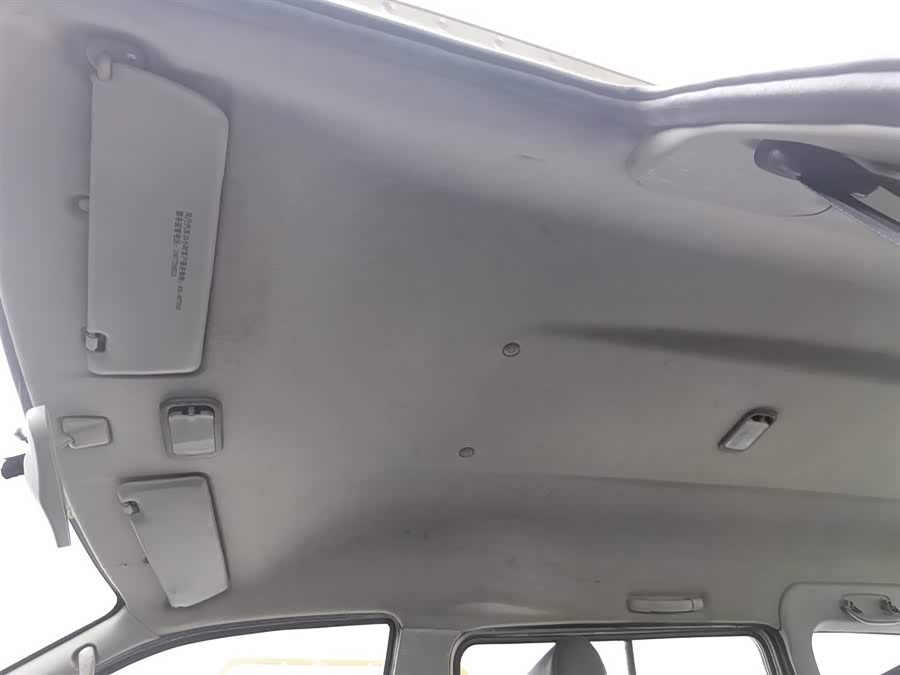 Forthing Lingzhi 2019 #15 Forthing Lingzhi 2019 car image #15