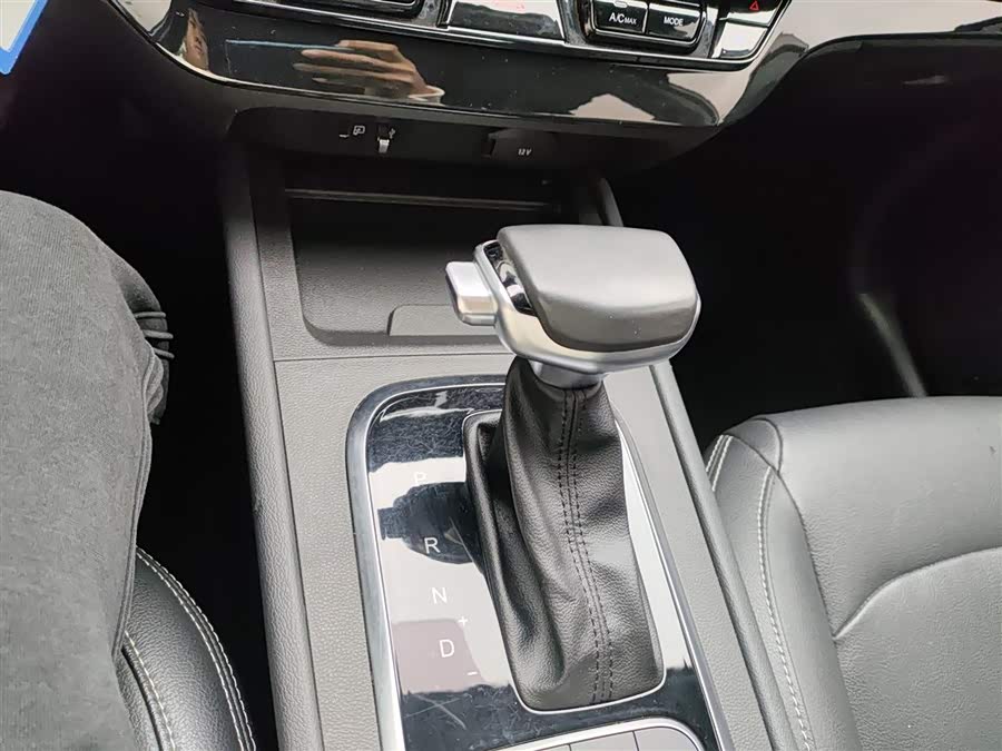 Kaiyi Showjet 2022 #15 Kaiyi Showjet 2022 car image #15