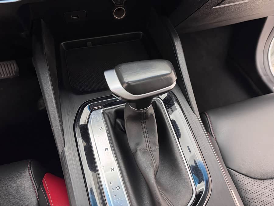 GEELY 2022 car image #15
