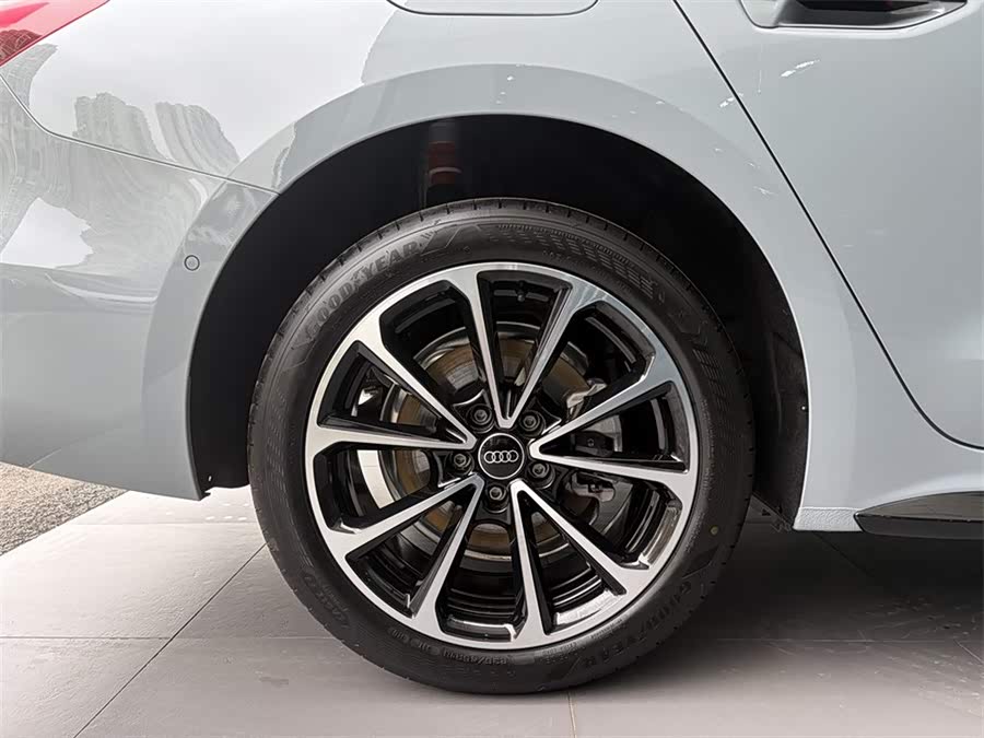 Audi FAW Audi A5L #15 Audi FAW Audi A5L car image #15