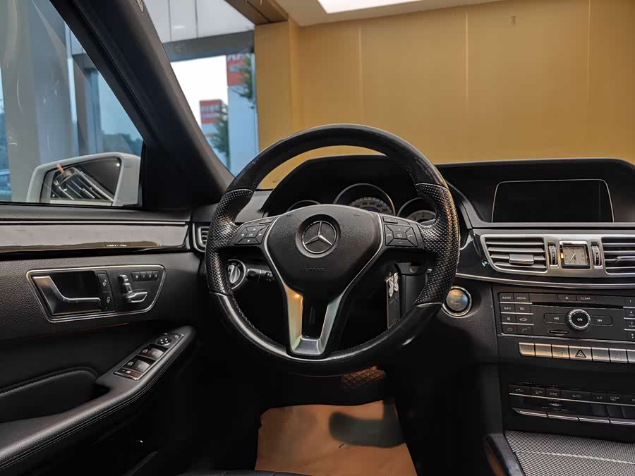 Mercedes-Benz E Class 2015 #15 Mercedes-Benz E Class 2015 car image #15