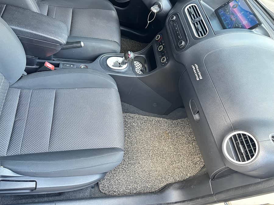 MG 3 2013 car image #15