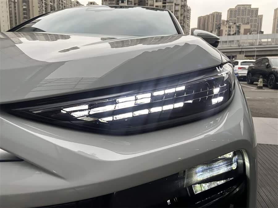 Audi Q6L e-tron 2025 car image #15