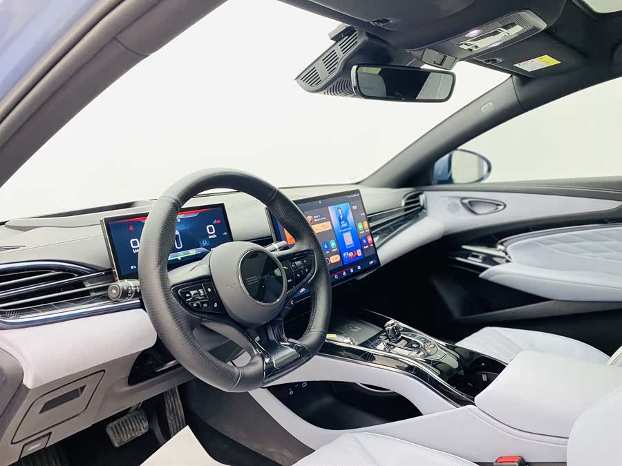 BYD Seal 2023 car image #15