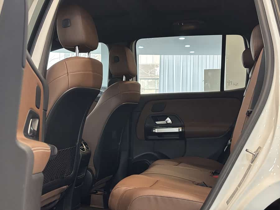 Mercedes-Benz GLB Class 2020 car image #15