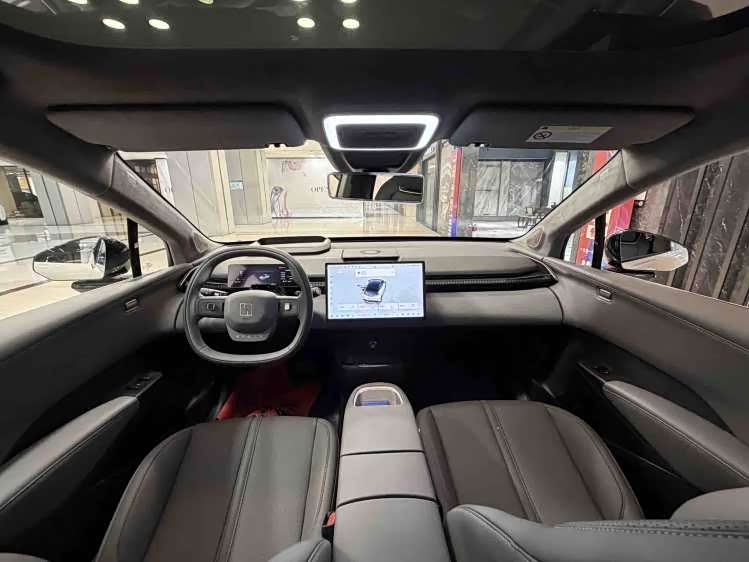 极氪 极氪X 2024 汽车图片 #15