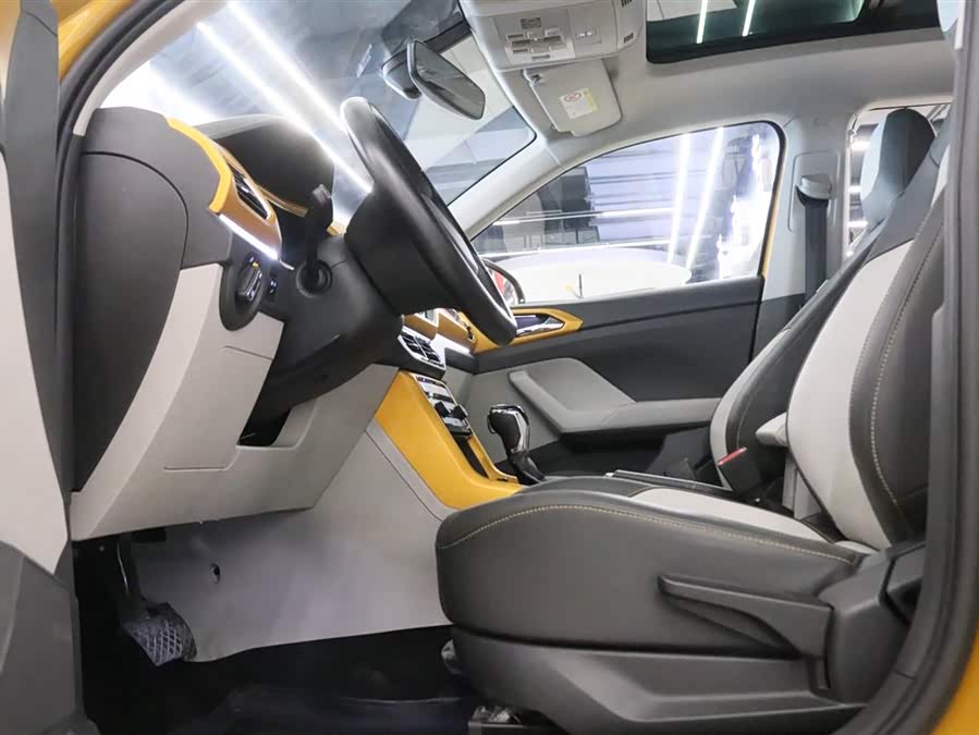 Volkswagen T-Cross 2022 car image #15