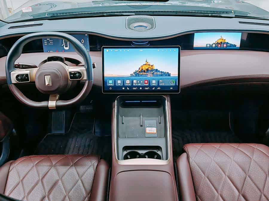 Avatr 11 2024 car image #15