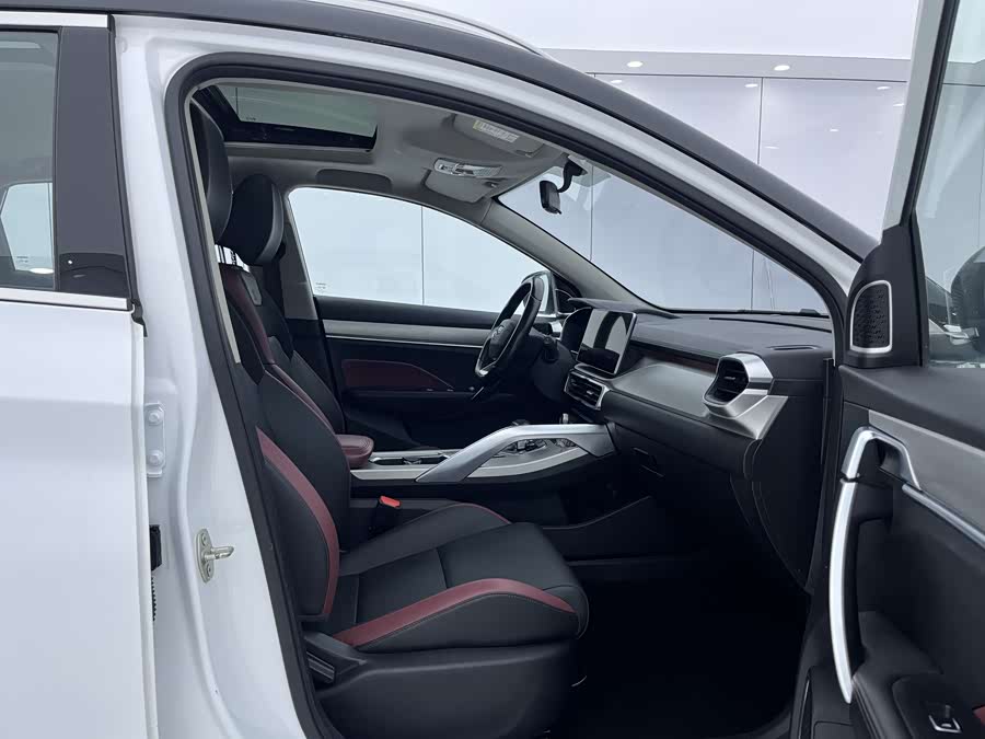 GEELY Coolray 2022 car image #15